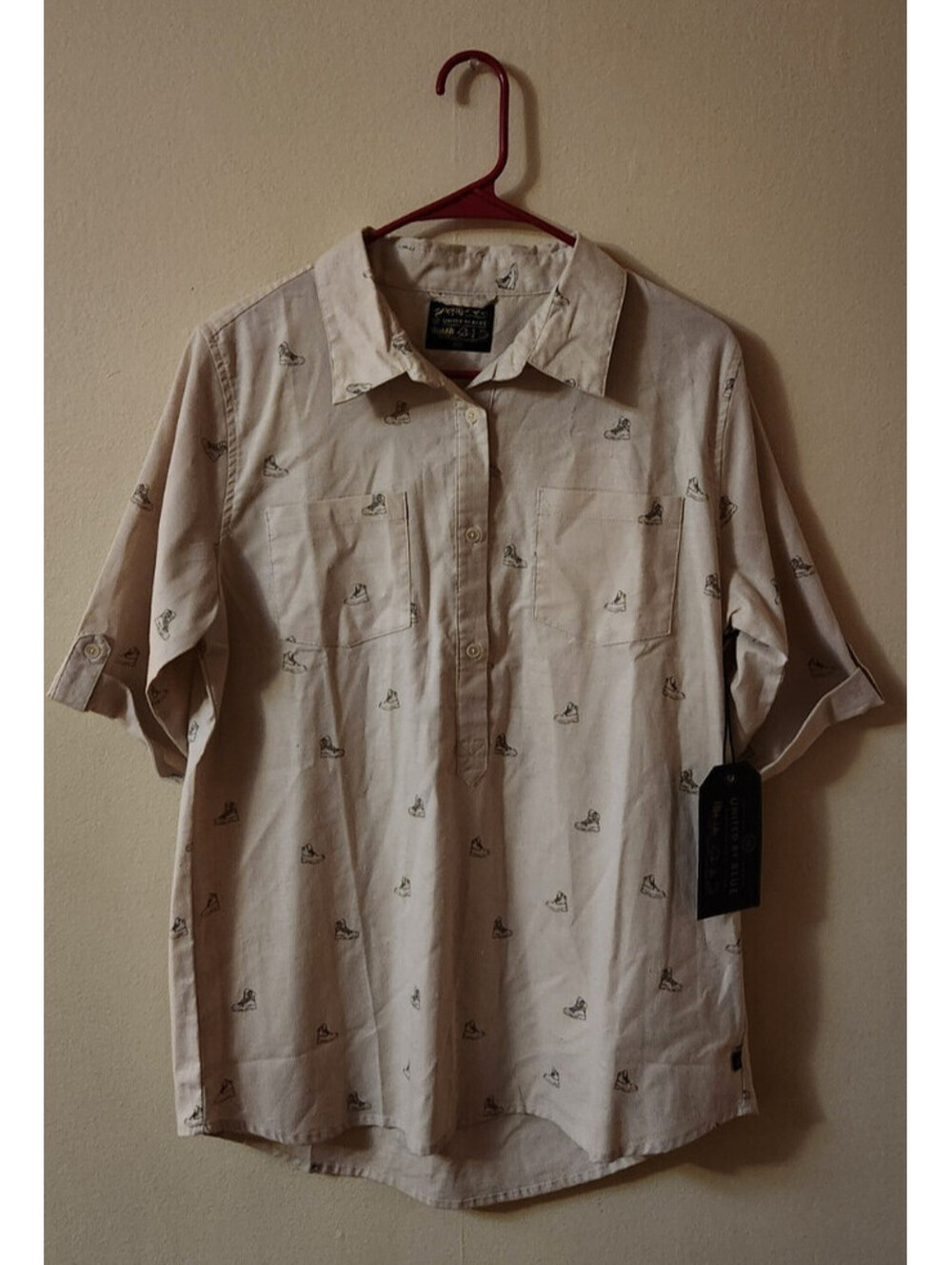 NWT United By Blue XL Hiking Boot Print Shirt Responsible Durable Goods Organic